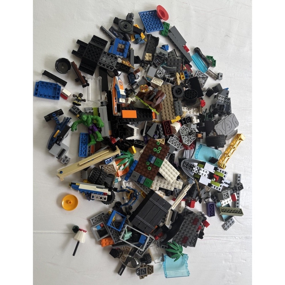 Lego Minifigure Accessories Lot  Random Pieces About 2# Assorted